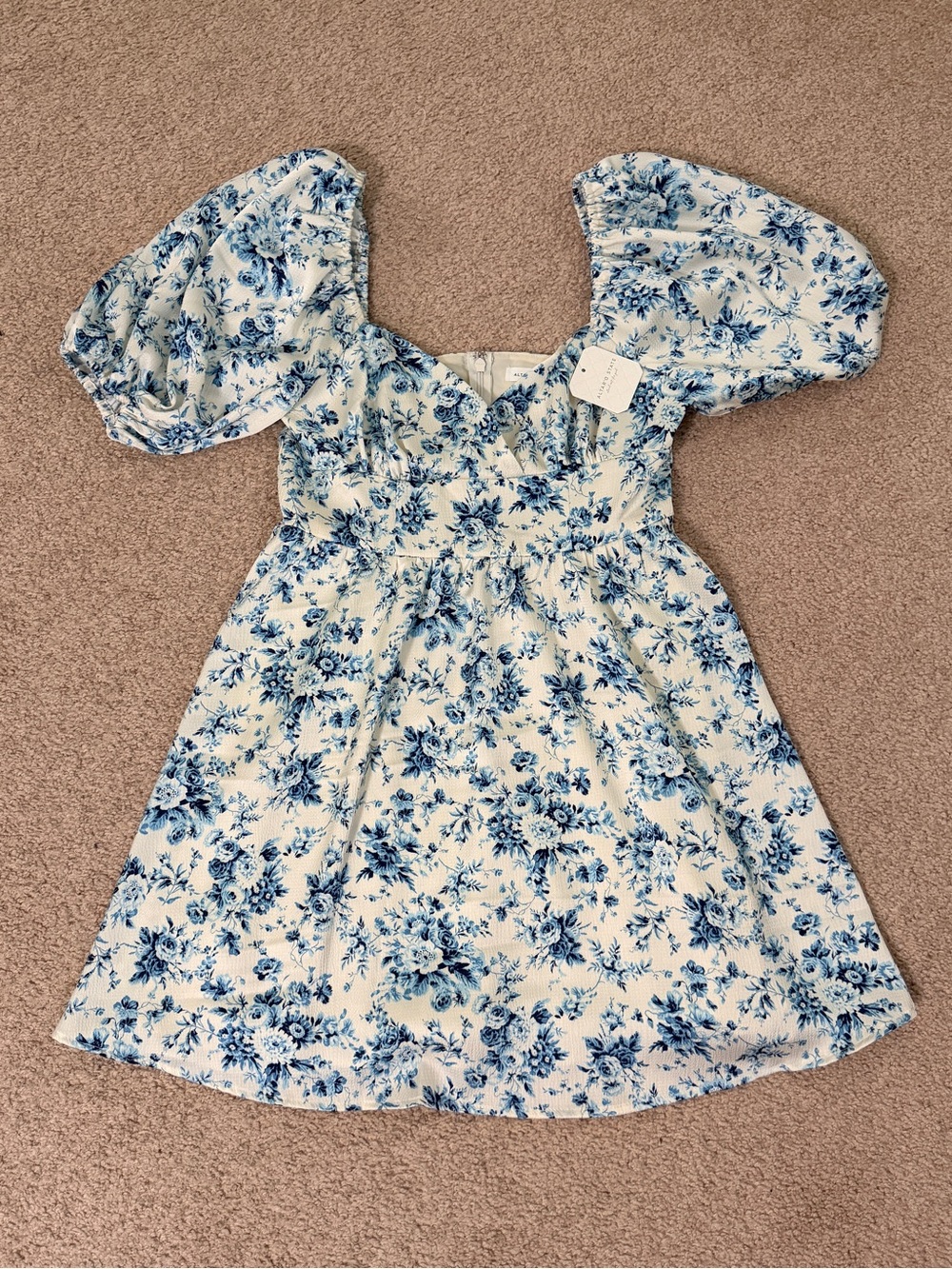 Altar’d State NWT Blue Floral Puff Sleeve Babydoll Mini Dress Medium Cottagecore - Picture 2 of 11